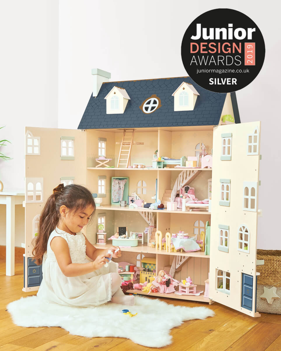 Awards - Junior Design - Doll House